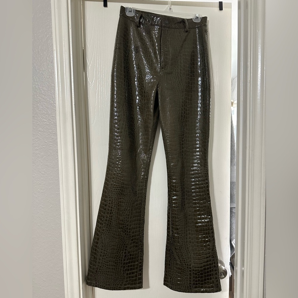 MOTEL ROCKS. Olive green lizard print pants